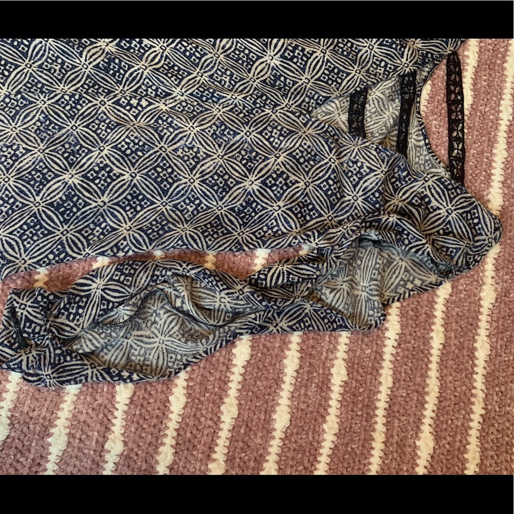 SLIT SLEEVE DRESS - Picture 3 of 5